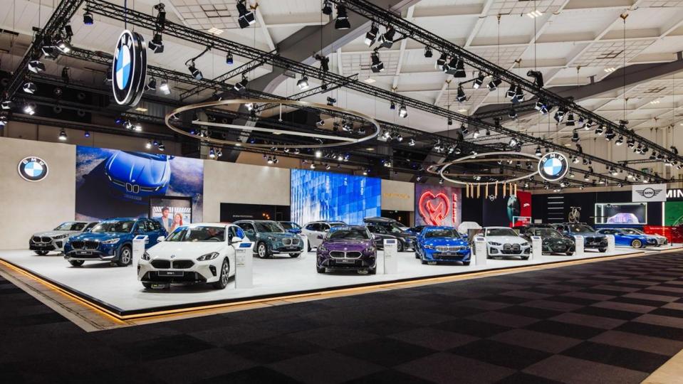 BMW Virtual Tour - Salon de l'Auto.